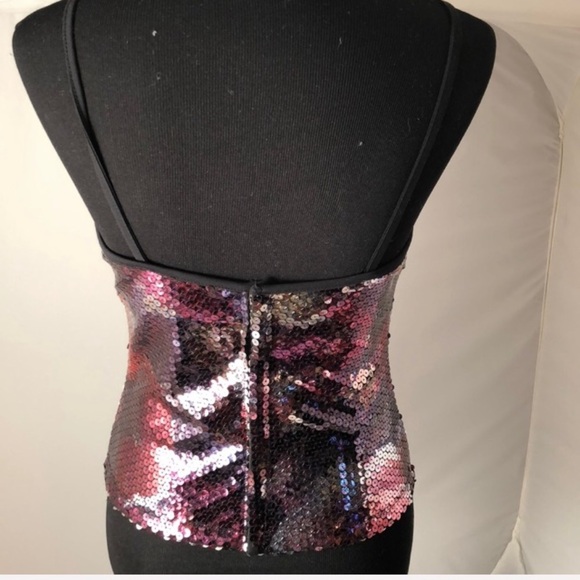 Express Y2K sequin crop top with hidden bralette and hook and eye back closure. - Picture 6 of 12